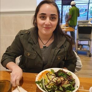 Meet your Posher, Rebecca